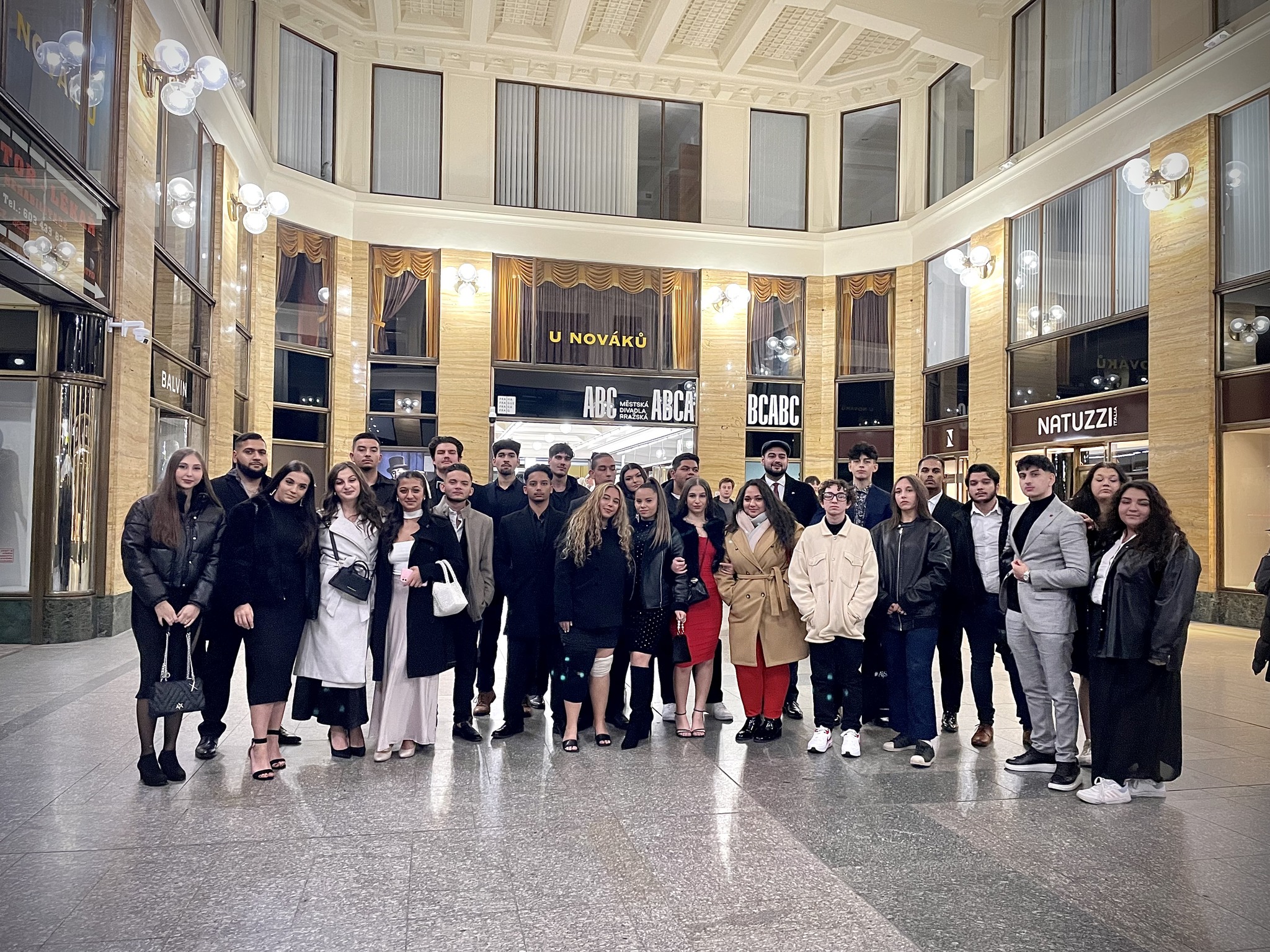 Jubilejní 25. Setkání BARUVAS se uskuteční v Brně. Na studenty čeká historie Romů, umělá inteligence a také se zúčastní akce, která pomůže životnímu prostředí
