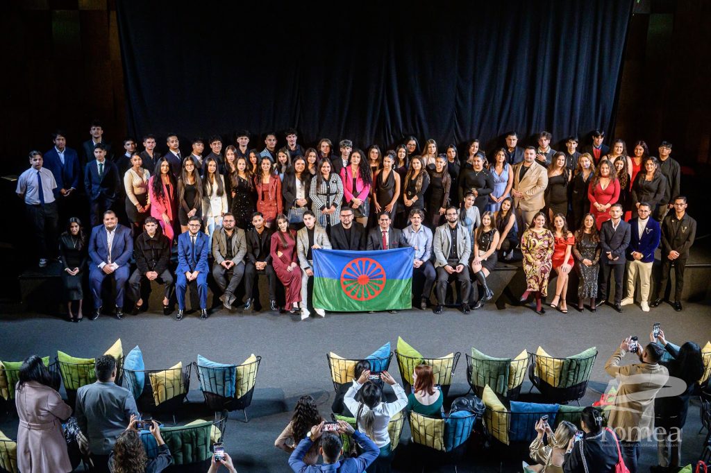 ROMEA podpoří 115 romských studentů a studentek. Na stipendia rozdělí více než dva miliony korun